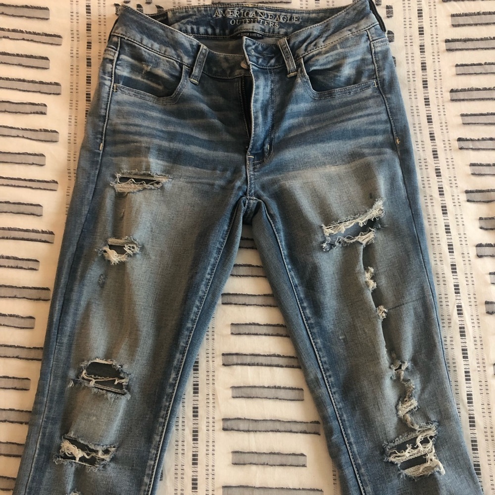 AE ripped jegging, size 6